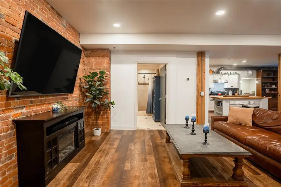72 Orange Street #1A, Providence, RI 02903 - #3