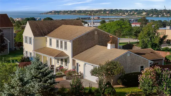 27 Ocean View Drive, Middletown, RI 02842