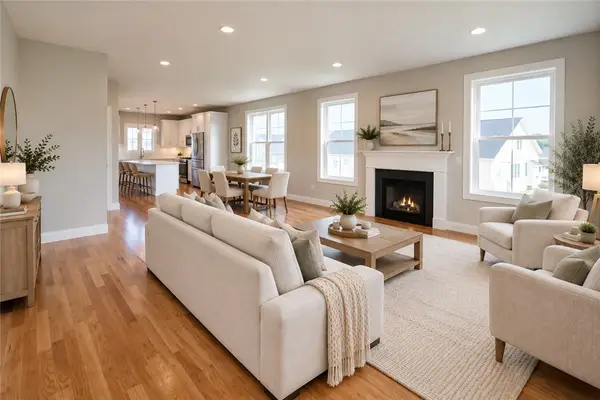 50 Bunker Hill Crossing, Portsmouth, RI 02871