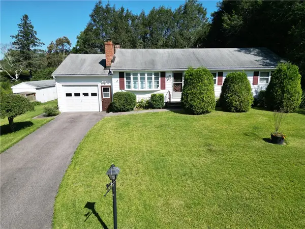 10 Brookdale Drive, Hopkinton, RI 02804