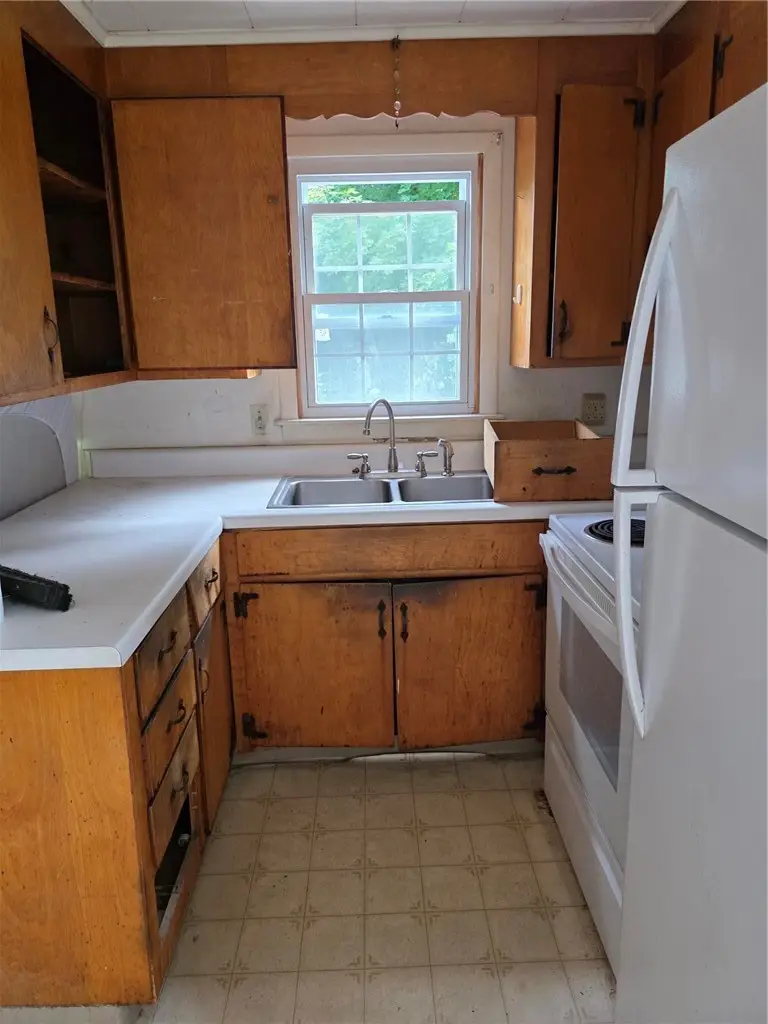 39 Potter Hill Road, Westerly, RI 02891 - #3