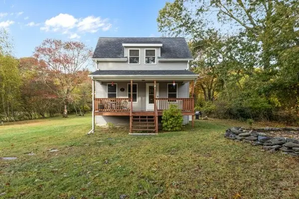 033 Alden Avenue, Portsmouth, RI 02872 - #2