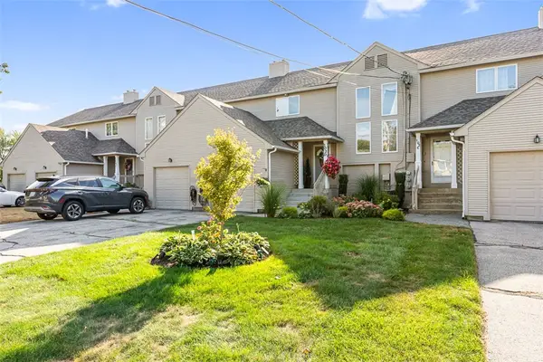 102 Palmer Drive #D, North Providence, RI 02904
