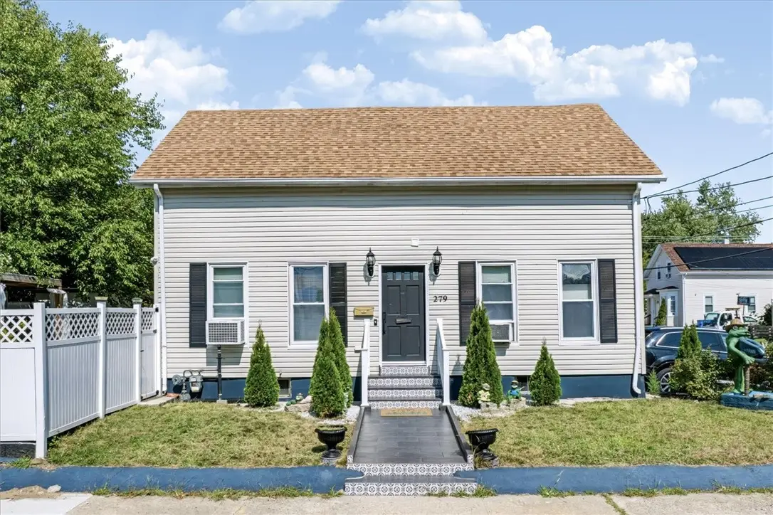 279 Smith Street, Cranston, RI 02905 - #1