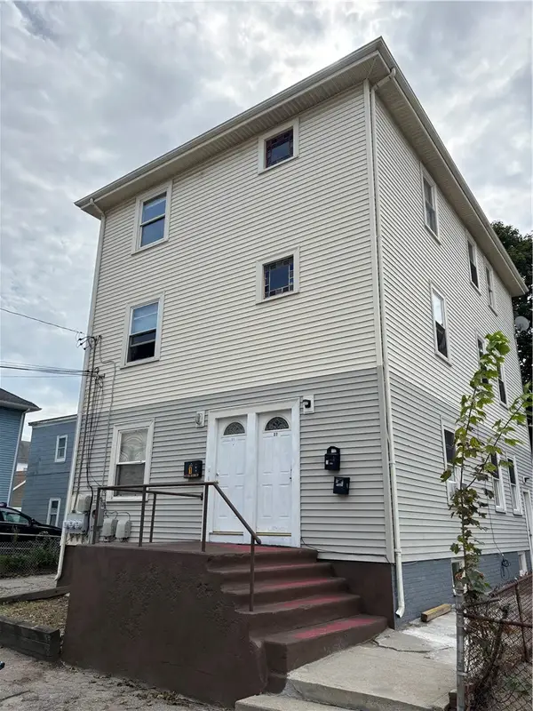 25 Fern Street, Providence, RI 02908
