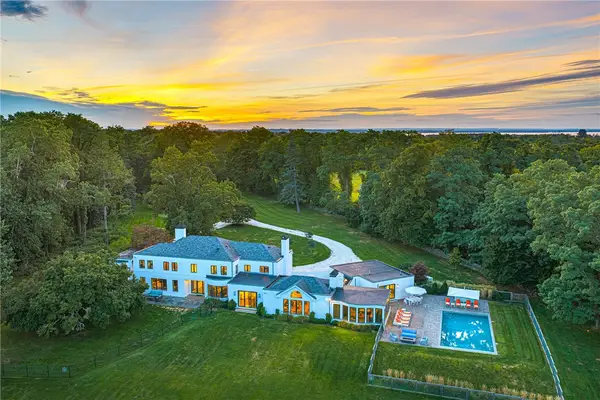 165 Poppasquash Road, Bristol, RI 02809