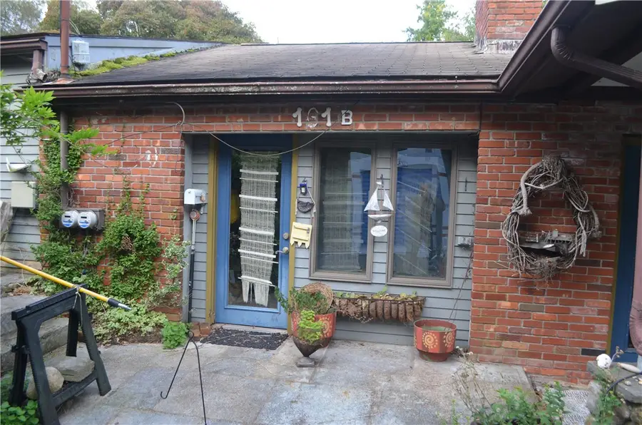 161 E Beach Road, Charlestown, RI 02813 - #3
