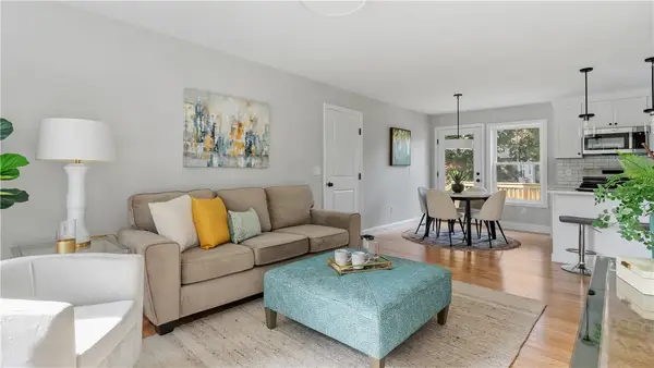 83 Cadora Avenue, Warwick, RI 02886