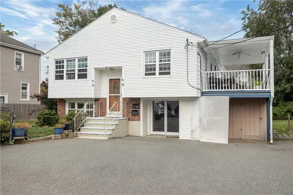 9 Burdick Avenue, Newport, RI 02840