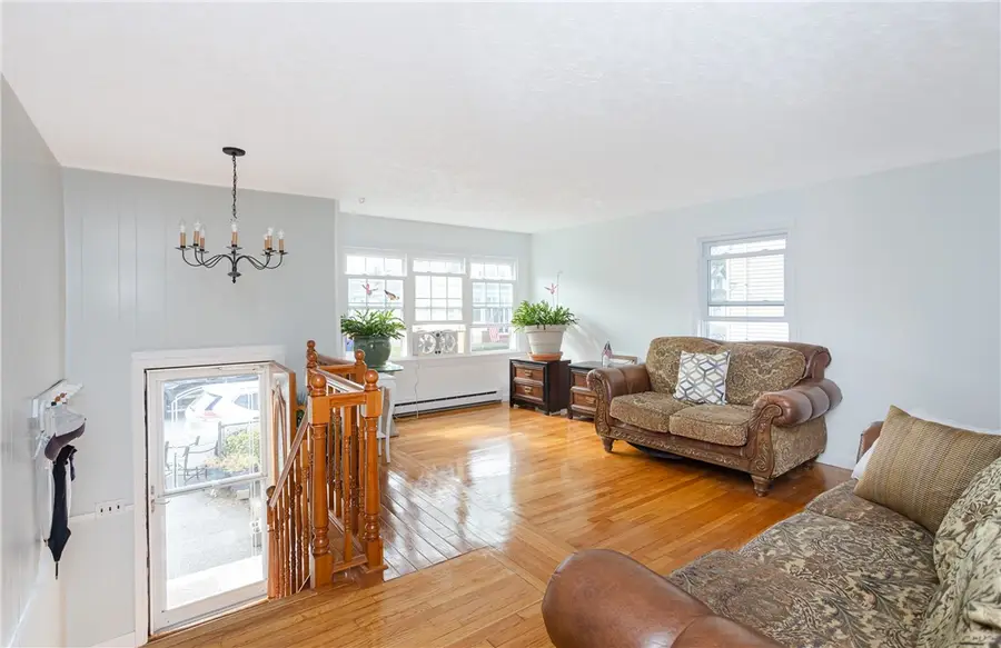 9 Burdick Avenue, Newport, RI 02840 - #3