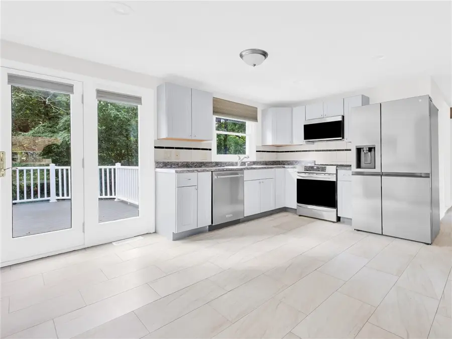 8 Gould Road, Cranston, RI 02921 - #2
