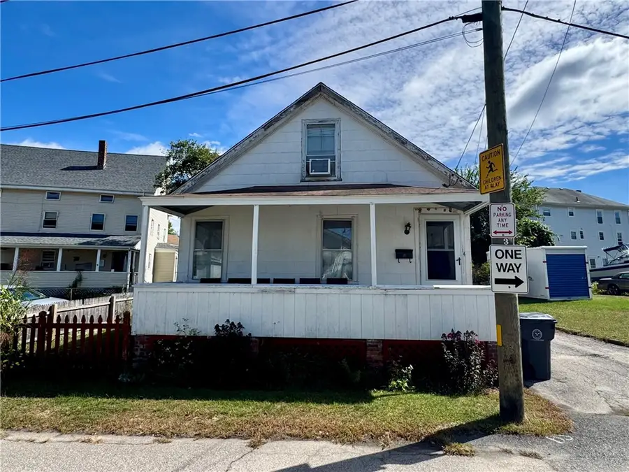 14 Crescent Avenue, Riverside, RI 02915 - #2