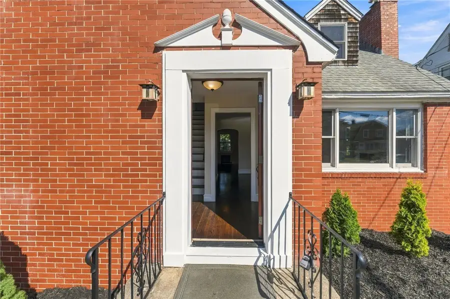 386 Norwood Avenue, Warwick, RI 02888 - #2