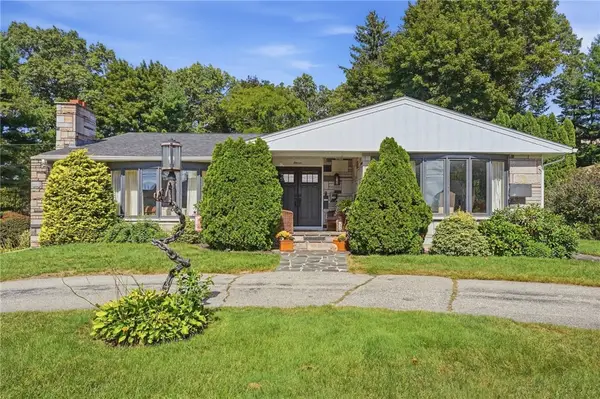 11 Rosewood Drive, North Providence, RI 02904