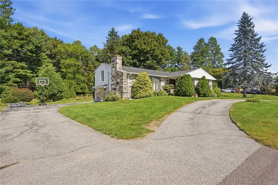11 Rosewood Drive, North Providence, RI 02904 - #2