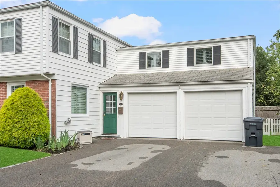 15 Elmsgate Way, Rumford, RI 02916 - #2