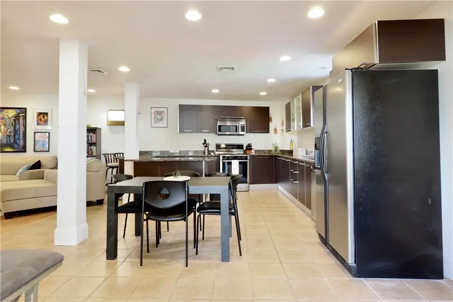 4 Weeden Street #2, Providence, RI 02903 - #3