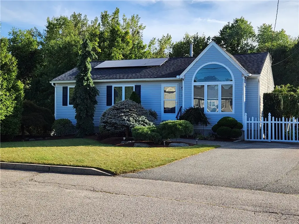 9 Mallory Court, Cranston, RI 02910 - #1