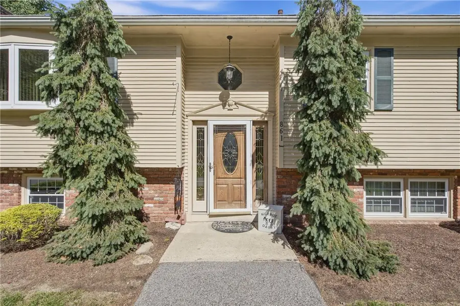 861 Greenville Avenue, Johnston, RI 02919 - #3