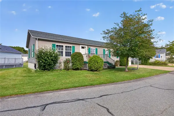 32 Red Tail Trail Trail, Tiverton, RI 02878