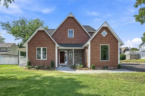 127 Woodbine Avenue, Warwick, RI 02886