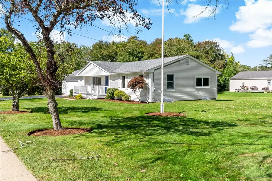 245 Chestnut Street, Bristol, RI 02809 - #2