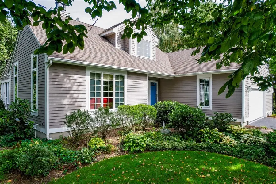 67 Earles Court, Narragansett, RI 02882 - #3
