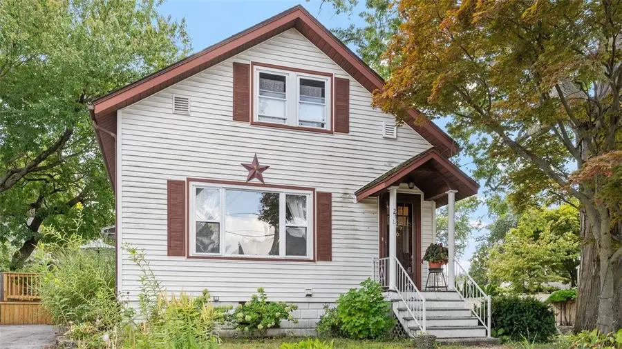 26 Rutherglen Avenue, Providence, RI 02907 - #2