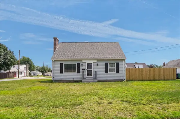 95 Harmony Court, Warwick, RI 02889