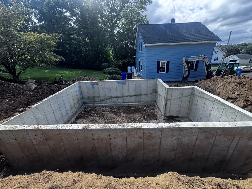 71 Aberdeen Street, West Warwick, RI 02893 - #1