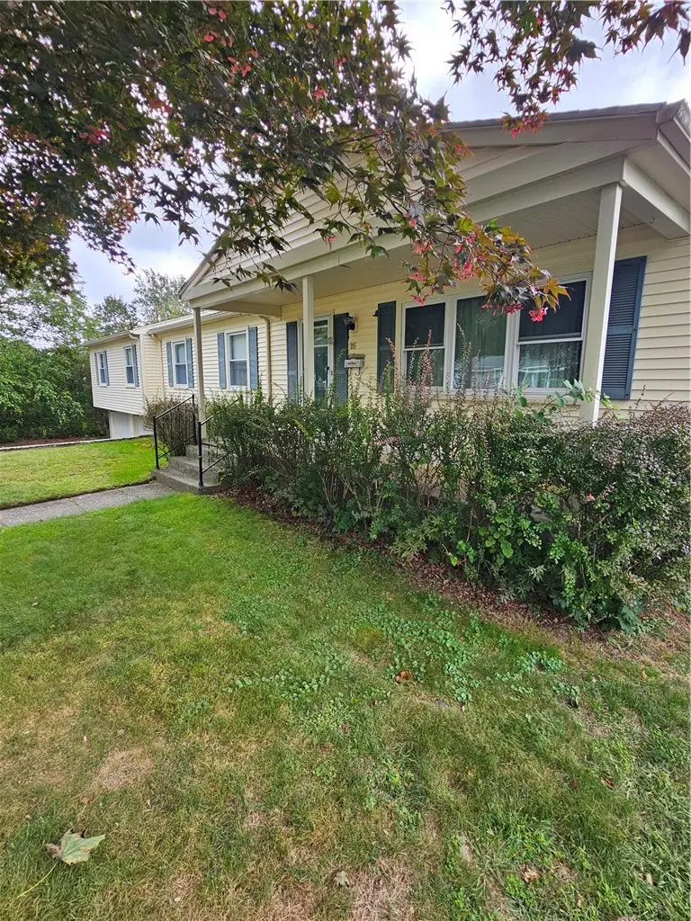 16 Brooks Farm Drive, Bristol, RI 02809 - #2