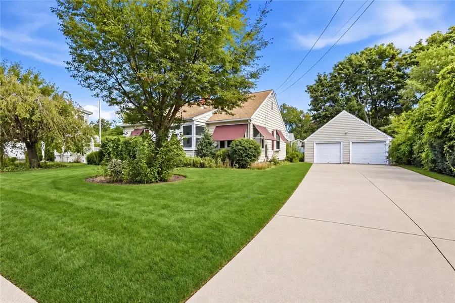 10 Pawtucket Avenue, Rumford, RI 02916 - #2