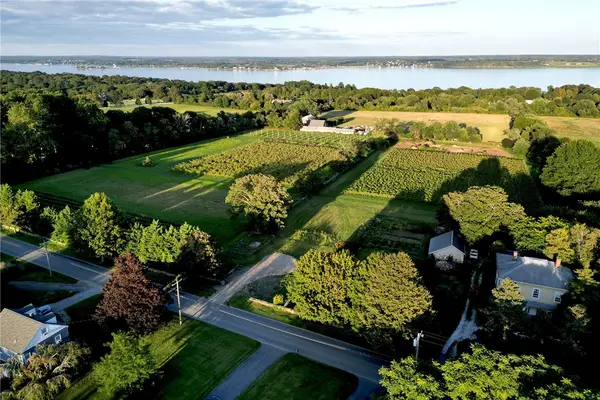 610 Wapping Road, Portsmouth, RI 02871