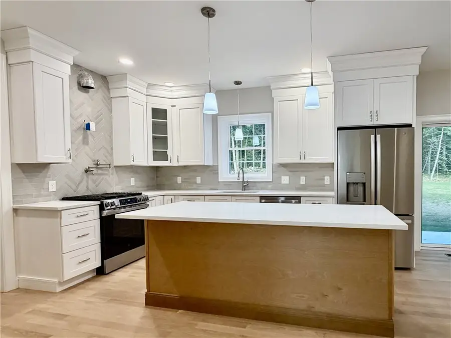11 Harmony Lane, Exeter, RI 02822 - #3