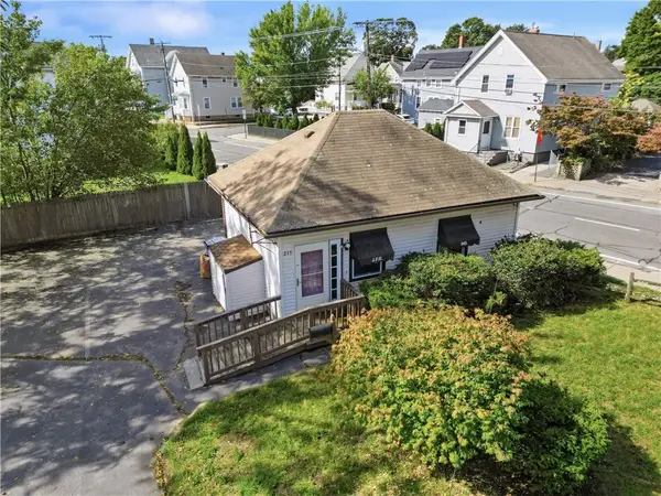 215 Waterman Avenue, East Providence, RI 02914