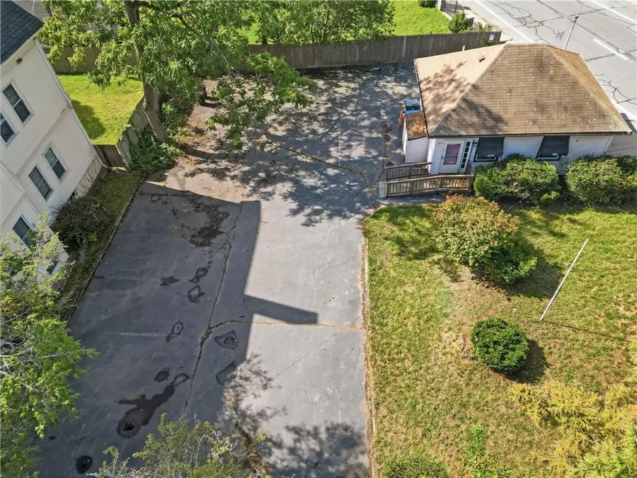 215 Waterman Avenue, East Providence, RI 02914 - #2