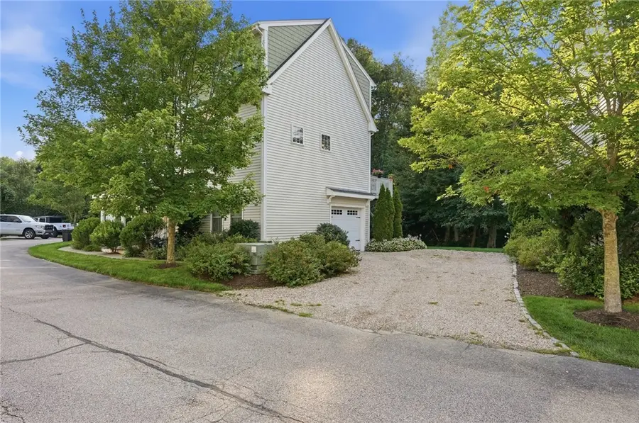 12 Park Avenue #8, Narragansett, RI 02882 - #2