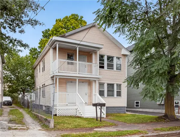 28 Pumgansett Street, Providence, RI 02908