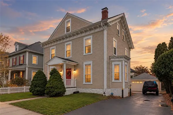 5 Elliot Place, Newport, RI 02840