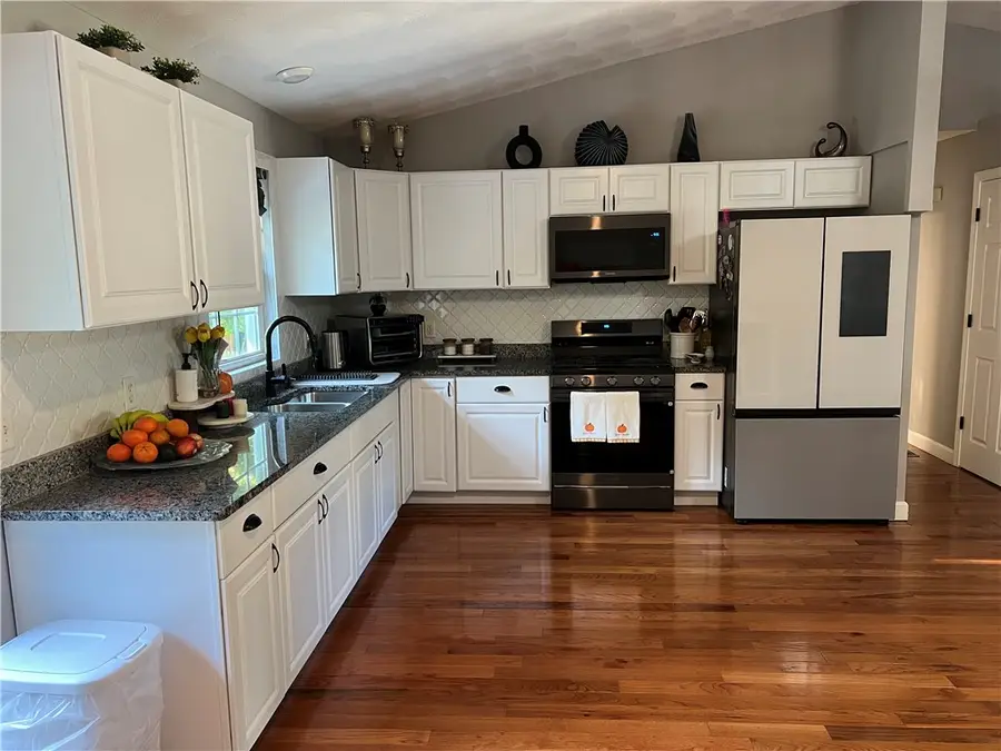 26 Ophelia Street, Providence, RI 02909 - #3