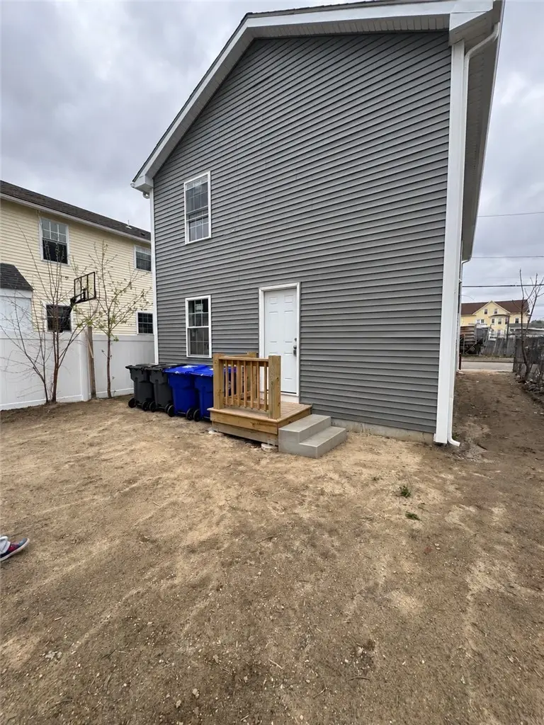 10 Calhoun Avenue, Providence, RI 02907 - #3