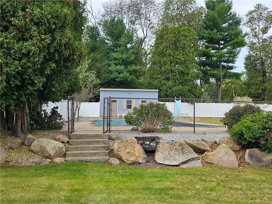 3 Kirker Drive, East Greenwich, RI 02818 - #3