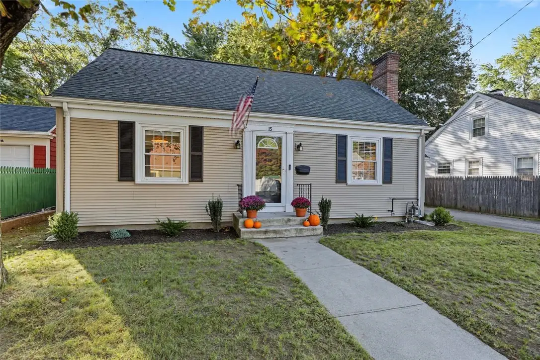 15 River Road, Lincoln, RI 02865 - #1