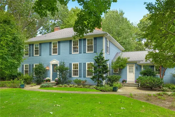 3 Lighthouse Lane, Barrington, RI 02806