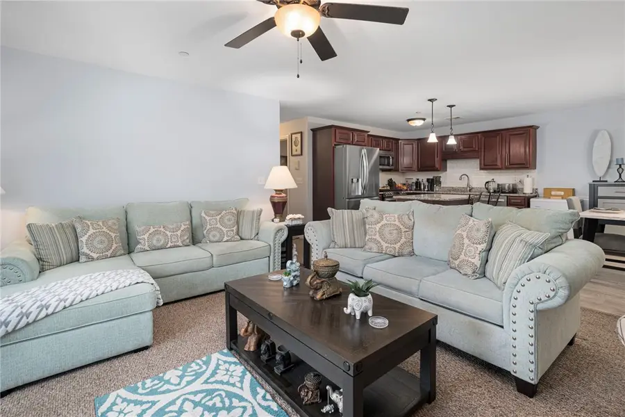 1 Gray Coach Lane #101, Cranston, RI 02921 - #3