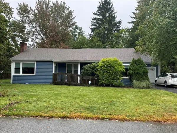 9 Christine Drive, Barrington, RI 02806