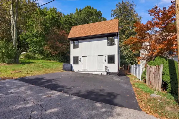 27 South Street, West Warwick, RI 02893