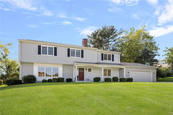65 Sunrise Drive, Portsmouth, RI 02871