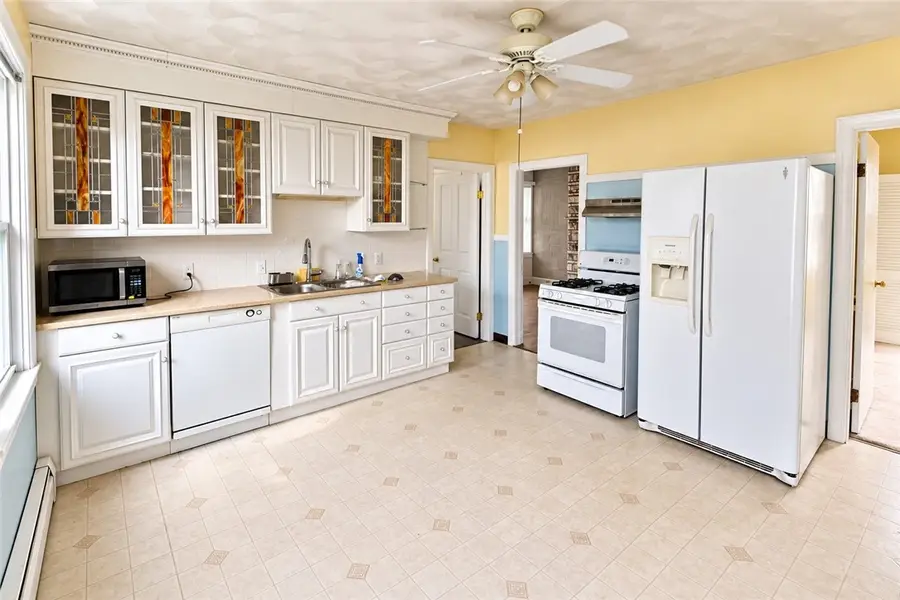 69 Emanual Street, Providence, RI 02911 - #3
