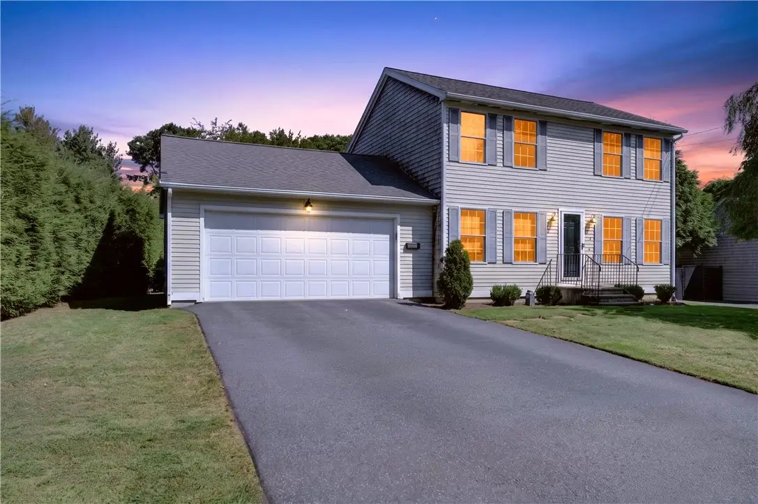 112 Greenwich Avenue, Warwick, RI 02886 - #1